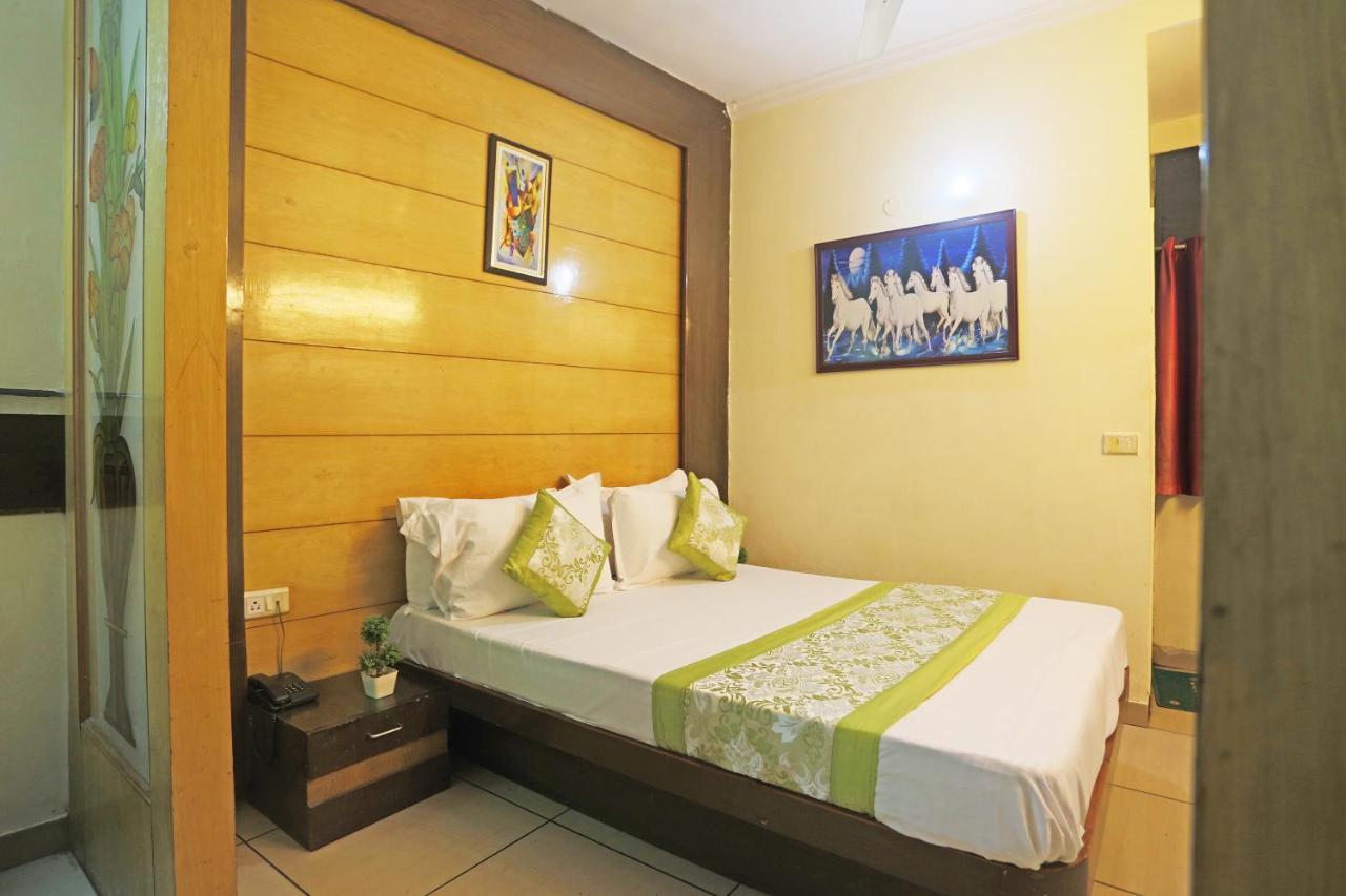 Hotel Sun Village Near New Delhi Railway Station Exterior photo