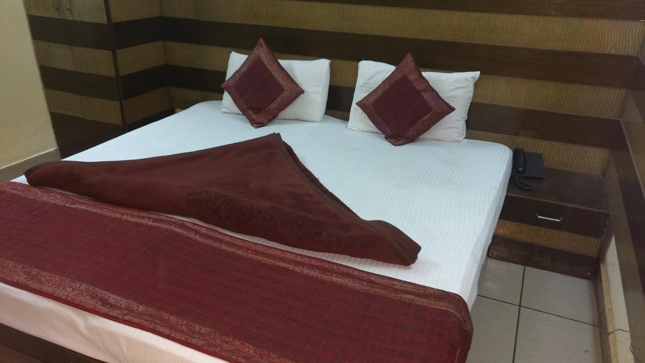 Hotel Sun Village Near New Delhi Railway Station Exterior photo