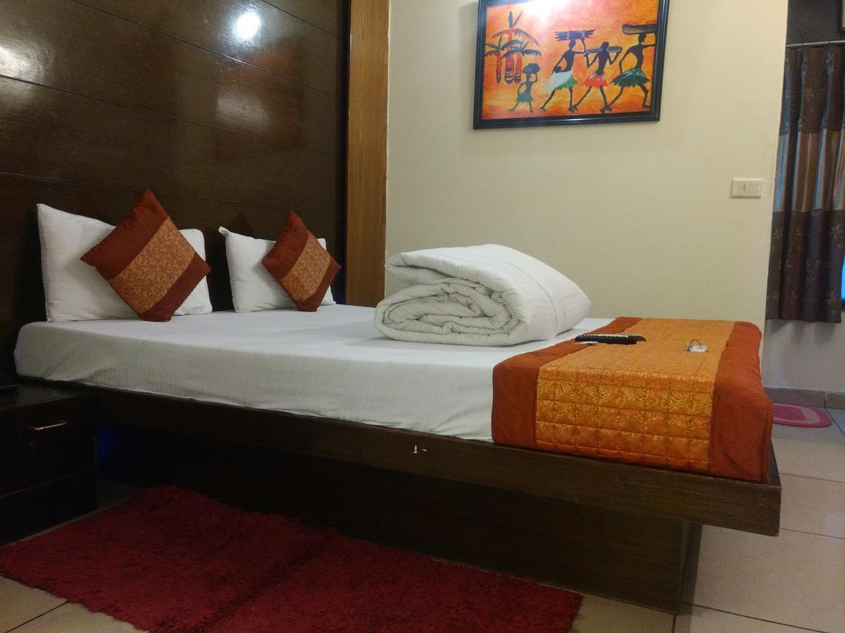 Hotel Sun Village Near New Delhi Railway Station Exterior photo
