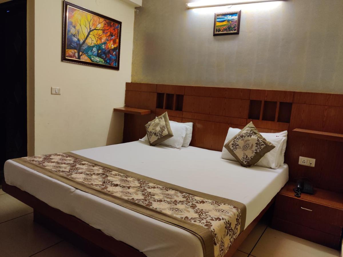 Hotel Sun Village Near New Delhi Railway Station Exterior photo